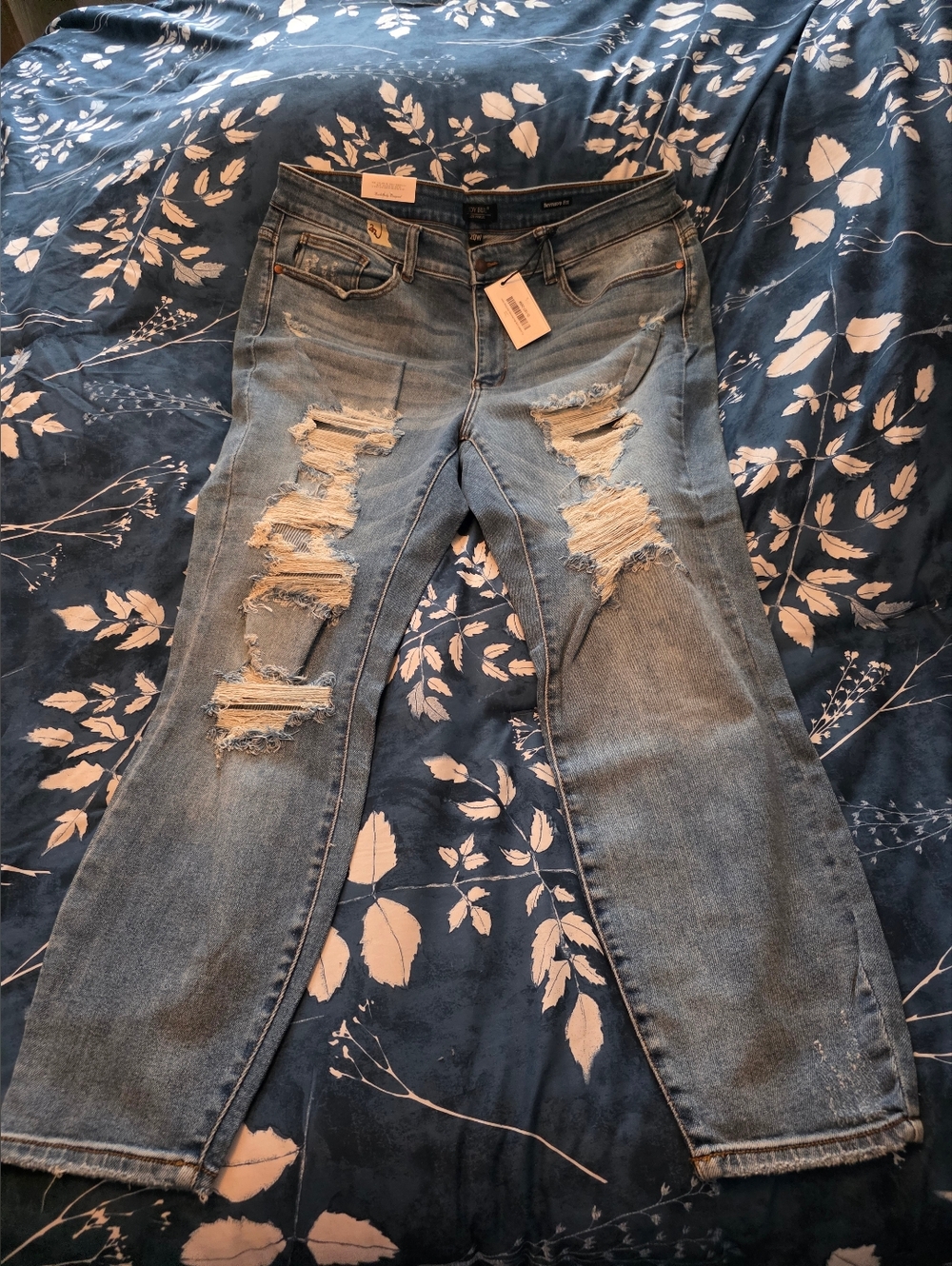 Judy Blue Light Blue Distressed Boyfriend Jeans